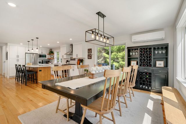 17 Winding Brook Road, Jericho, VT 05465
