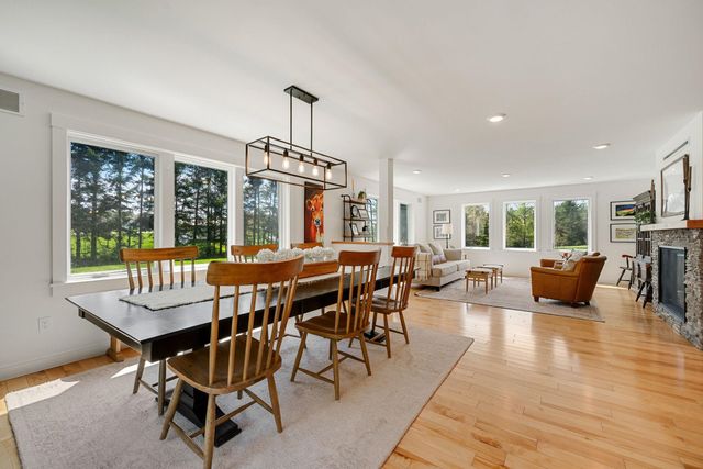 17 Winding Brook Road, Jericho, VT 05465