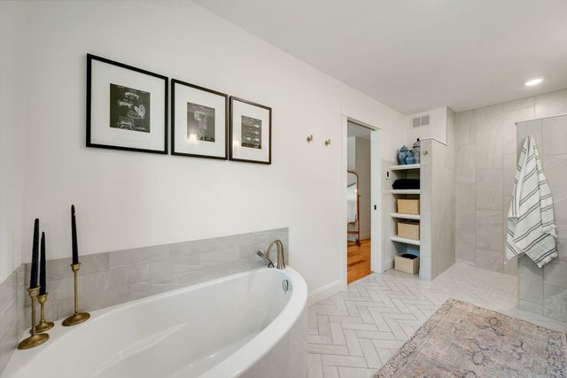 17 Winding Brook Road, Jericho, VT 05465
