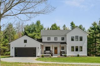 17 Winding Brook Road, Jericho, VT 05465
