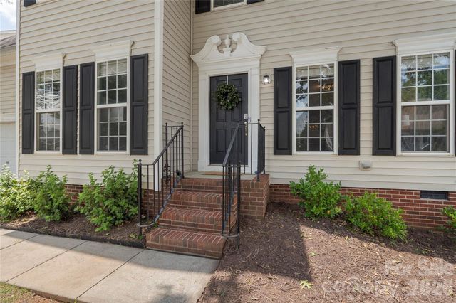 12002 Harmon Lane, Pineville, NC 28134