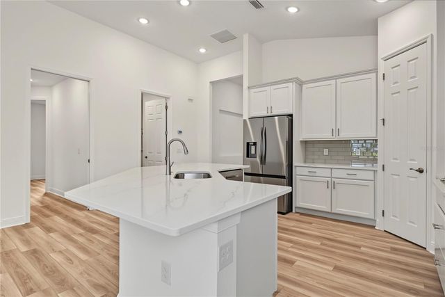 3951 KENNEBUNK LOOP, Mount Dora, FL 32757