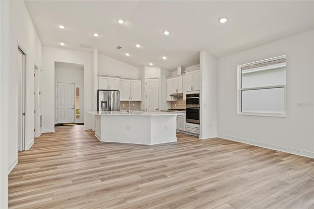 3951 KENNEBUNK LOOP, Mount Dora, FL 32757