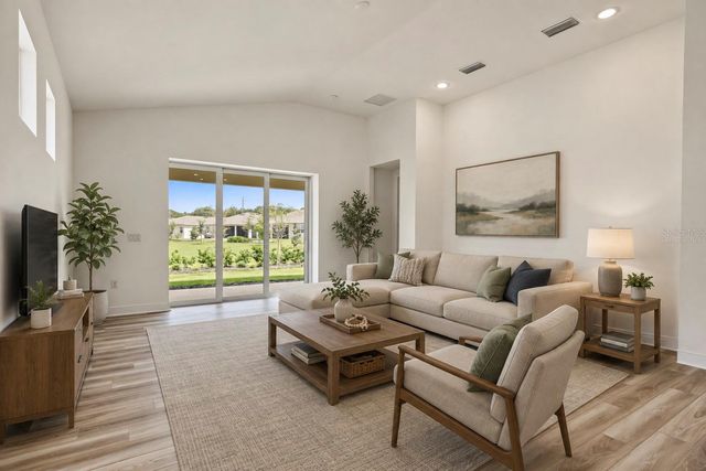 3951 KENNEBUNK LOOP, Mount Dora, FL 32757