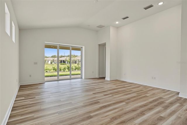 3951 KENNEBUNK LOOP, Mount Dora, FL 32757