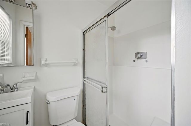 1425 Philmont AVE, Chesapeake, VA 23325