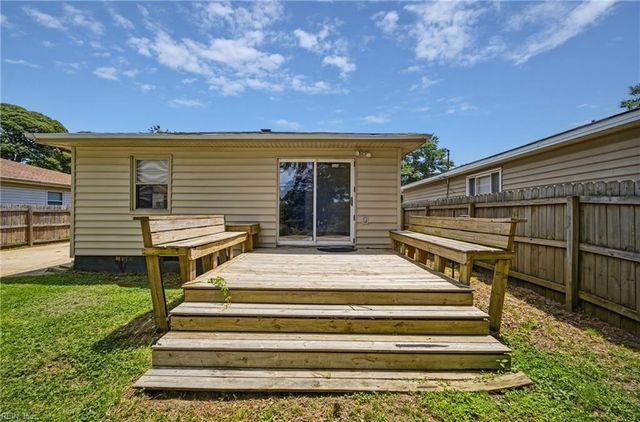1425 Philmont AVE, Chesapeake, VA 23325