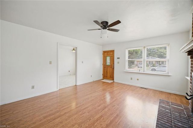 1425 Philmont AVE, Chesapeake, VA 23325