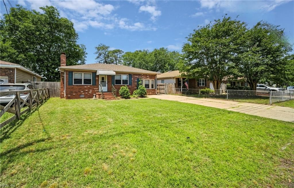 1425 Philmont AVE, Chesapeake, VA 23325