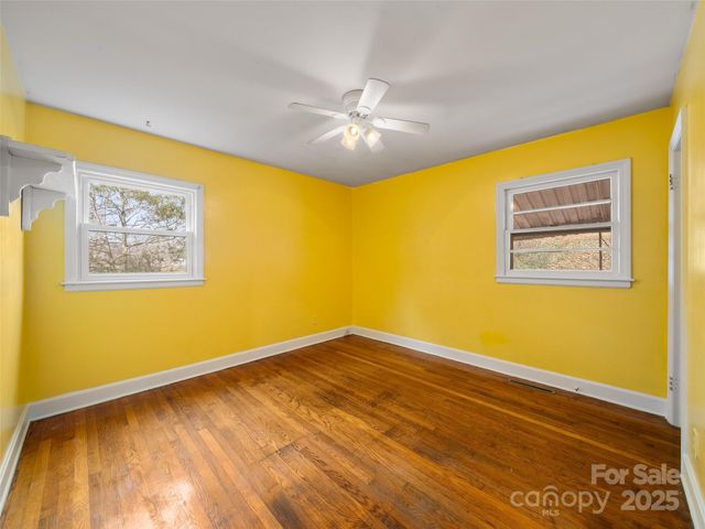 184 London Road, Asheville, NC 28803