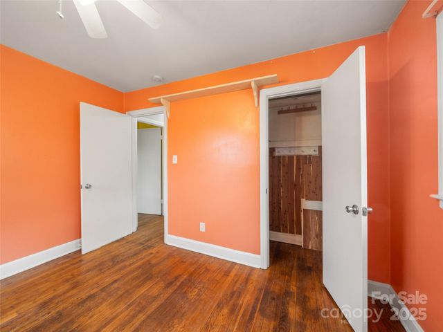 184 London Road, Asheville, NC 28803