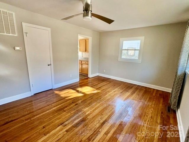 184 London Road, Asheville, NC 28803