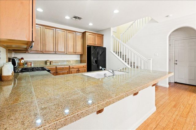 2820 Hawaiian Petrel Ave, Modesto, CA 95355