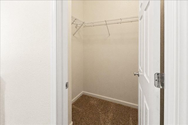 2820 Hawaiian Petrel Ave, Modesto, CA 95355