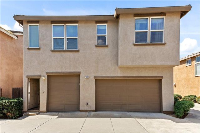 2820 Hawaiian Petrel Ave, Modesto, CA 95355