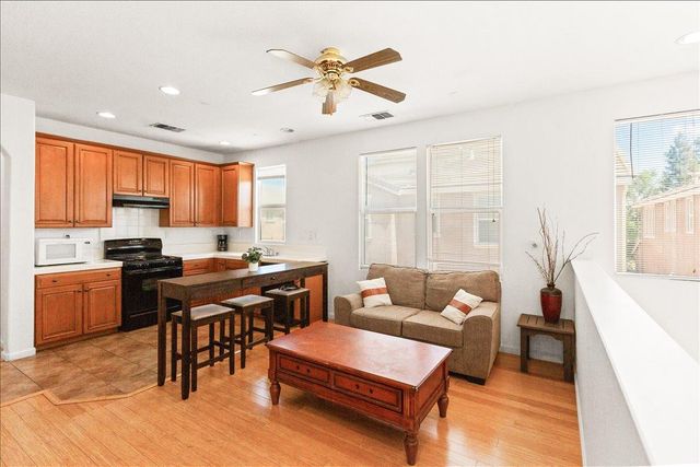 2820 Hawaiian Petrel Ave, Modesto, CA 95355