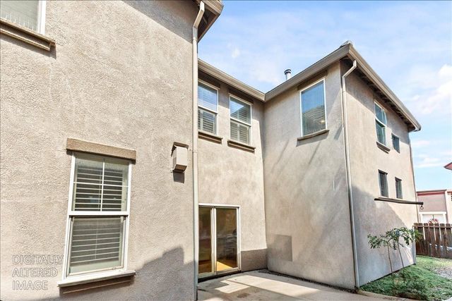 2820 Hawaiian Petrel Ave, Modesto, CA 95355