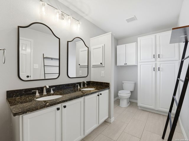 2804 BERRY TRCE, Schertz, TX 78154