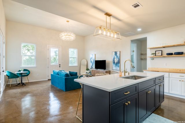 1808 Trail Ridge Dr., Canyon Lake, TX 78133