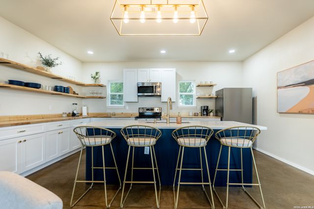 1808 Trail Ridge Dr., Canyon Lake, TX 78133