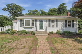 11 Fuller Road, Attleboro, MA 02703