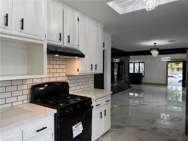 310 Alexander, San Fernando, CA 91340