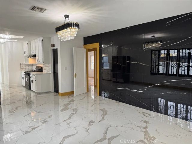 310 Alexander, San Fernando, CA 91340