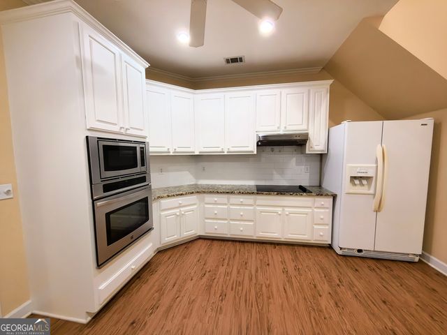 4009 Treemont Lane, Suwanee, GA 30024