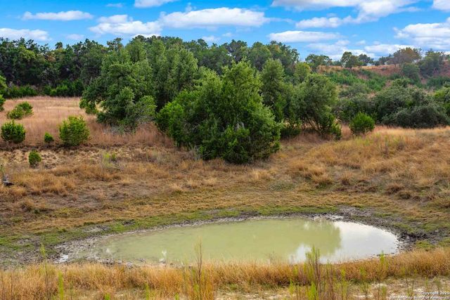 7625 N State Highway 16, Fredericksburg, TX 78624