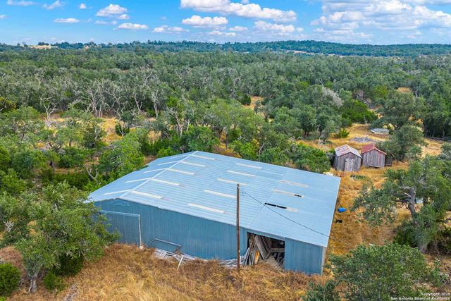 7625 N State Highway 16, Fredericksburg, TX 78624