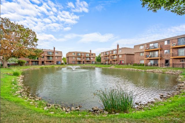 1452 Carol Court 2A, Palatine, IL 60074