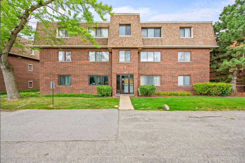 1452 Carol Court 2A, Palatine, IL 60074