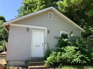 8268 Brenner Avenue, St Louis, MO 63114