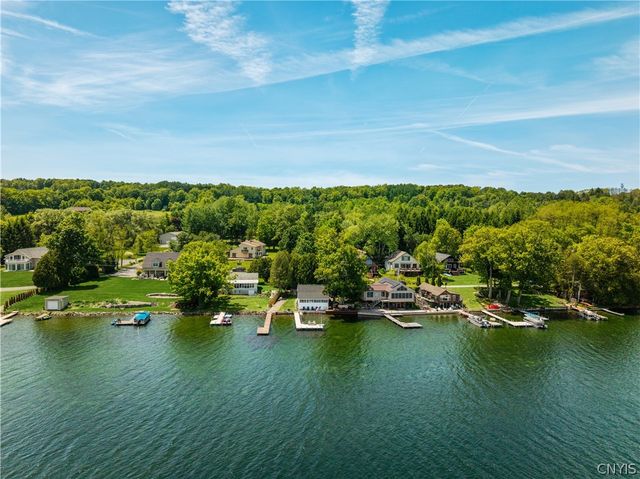 2010 Sunset Lane, Cazenovia, NY 13035