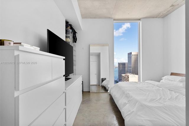151 SE 1st St 3102, Miami, FL 33131