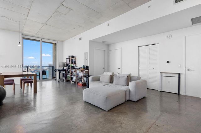 151 SE 1st St 3102, Miami, FL 33131