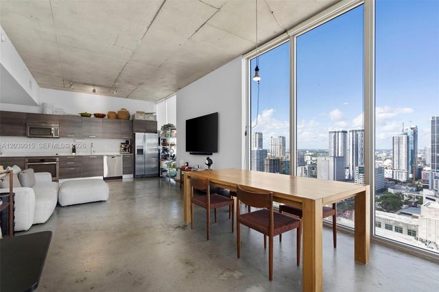 151 SE 1st St 3102, Miami, FL 33131