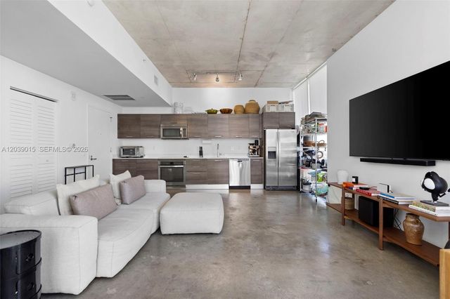 151 SE 1st St 3102, Miami, FL 33131