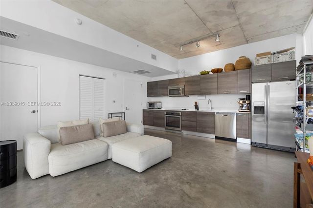151 SE 1st St 3102, Miami, FL 33131