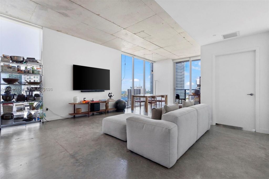 151 SE 1st St 3102, Miami, FL 33131