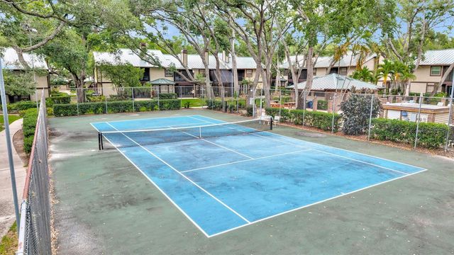 1485 MAHOGANY LANE 1602, Palm Harbor, FL 34683