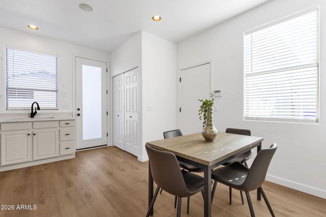 80 W WOOD Drive, Chandler, AZ 85248