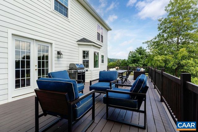 23 LOOKAWAY HILLS DR, Afton, VA 22920