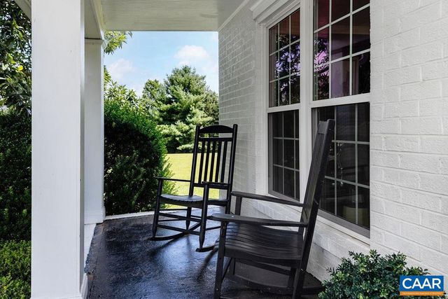 23 LOOKAWAY HILLS DR, Afton, VA 22920