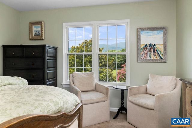 23 LOOKAWAY HILLS DR, Afton, VA 22920