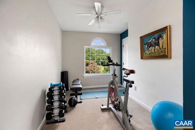 23 LOOKAWAY HILLS DR, Afton, VA 22920
