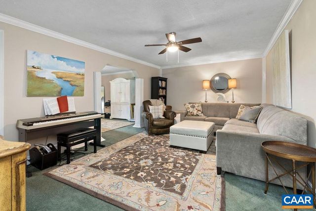 23 LOOKAWAY HILLS DR, Afton, VA 22920