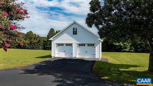 23 LOOKAWAY HILLS DR, Afton, VA 22920