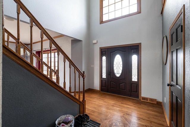 5290 Fawn TRAIL, Hartford, WI 53027
