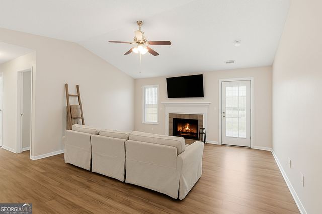 238 Ivy Hills Circle, Mount Airy, GA 30563